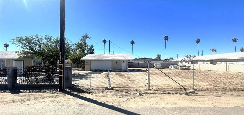 Blythe, CA 92225,175 N Date RD