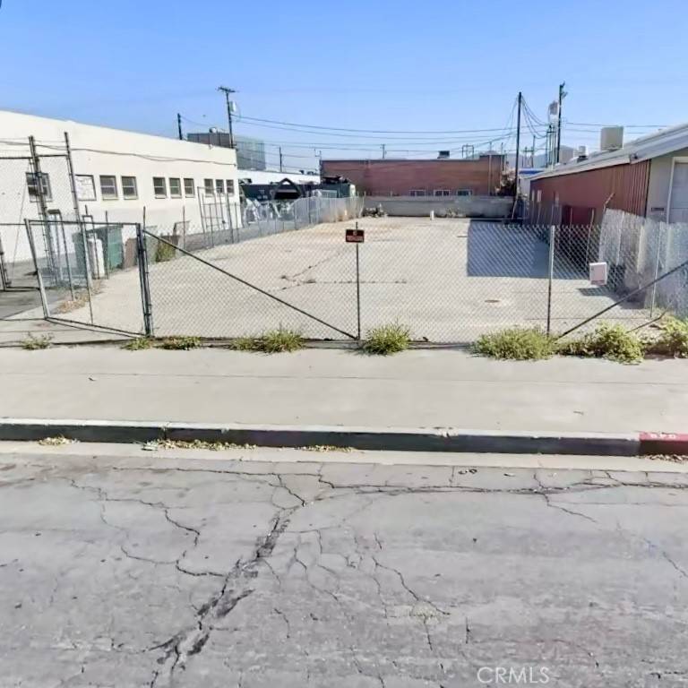 Burbank, CA 91506,1102 W Isabel ST