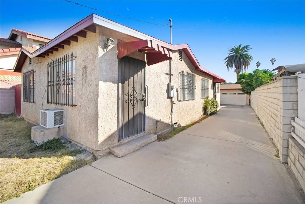 Alhambra, CA 91803,814 S Electric LN
