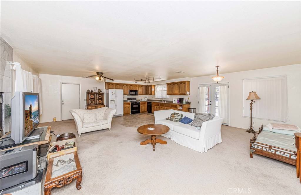 Pinon Hills, CA 92372,623 Mesquite RD