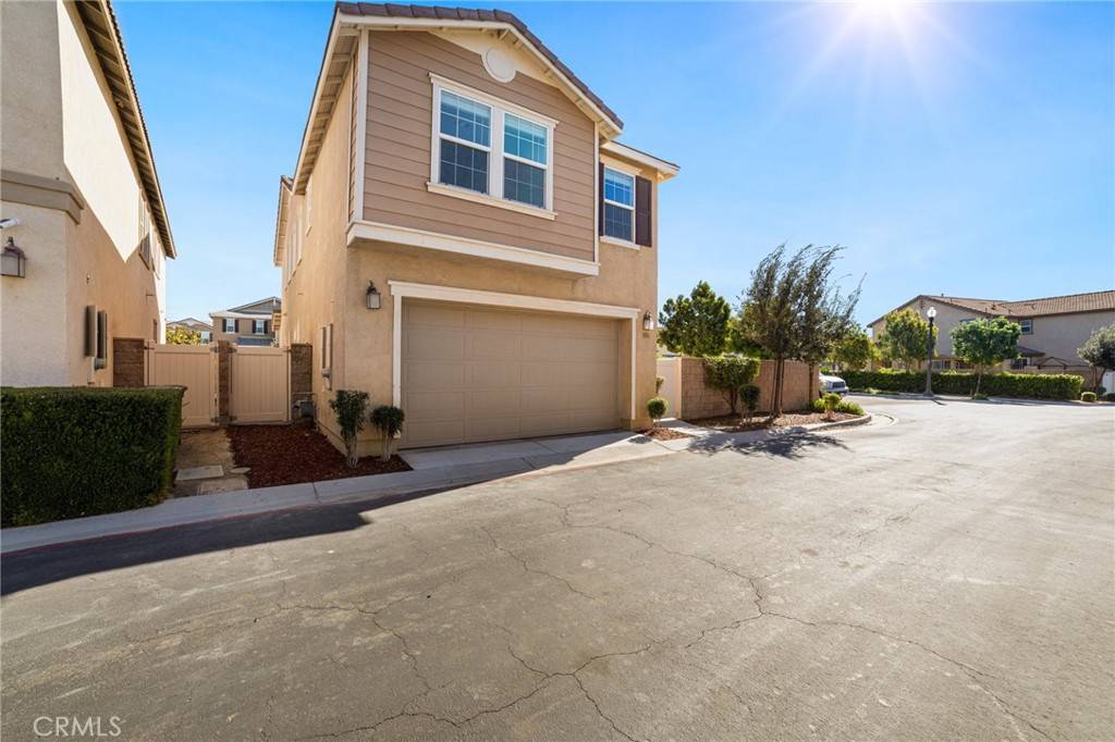 Ontario, CA 91762,5036 S Centennial CIR E