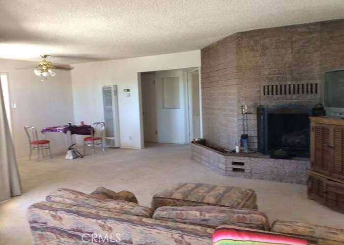 Yucca Valley, CA 92284,7978 Joshua LN