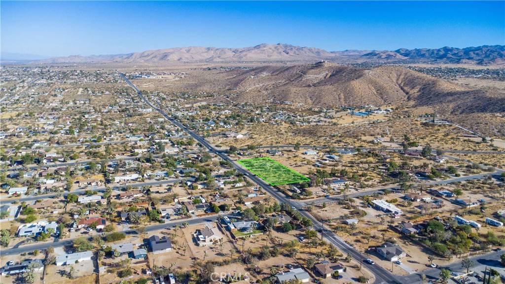 Yucca Valley, CA 92284,57157 Onaga TRL