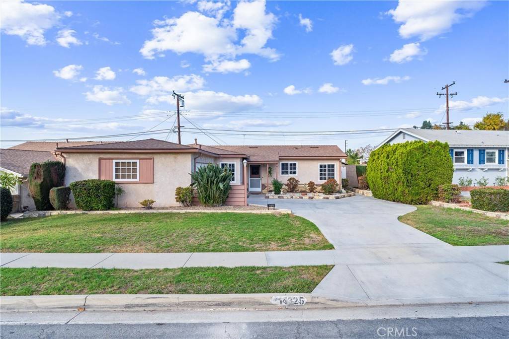 La Mirada, CA 90638,14325 Adelfa DR