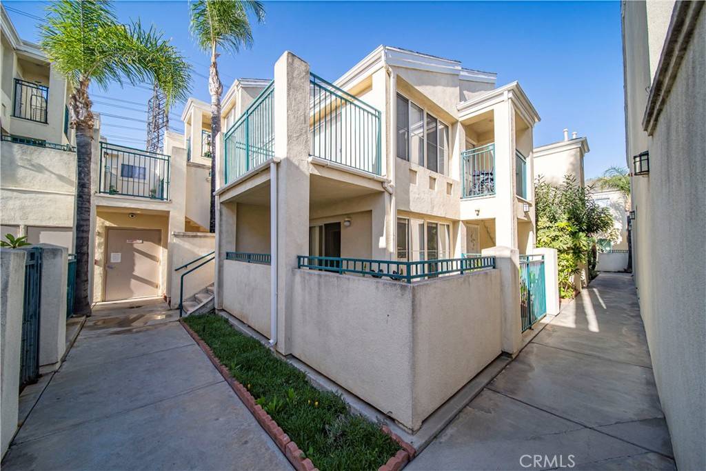 Bell Gardens, CA 90201,6358 Gage AVE #108