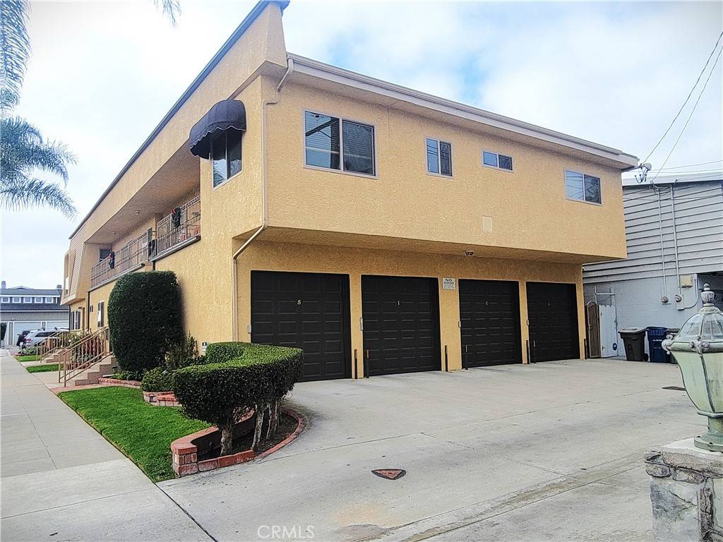 Seal Beach, CA 90740,417 Ocean AVE #5