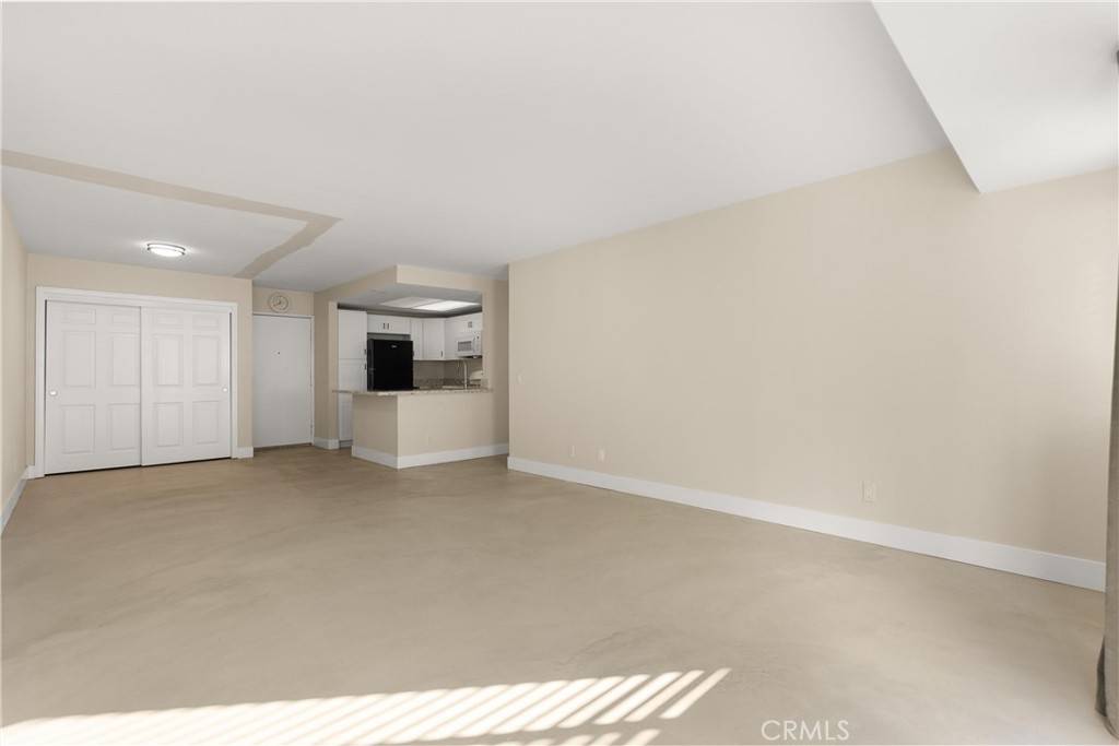 Santa Ana, CA 92701,700 W 3rd ST #B116