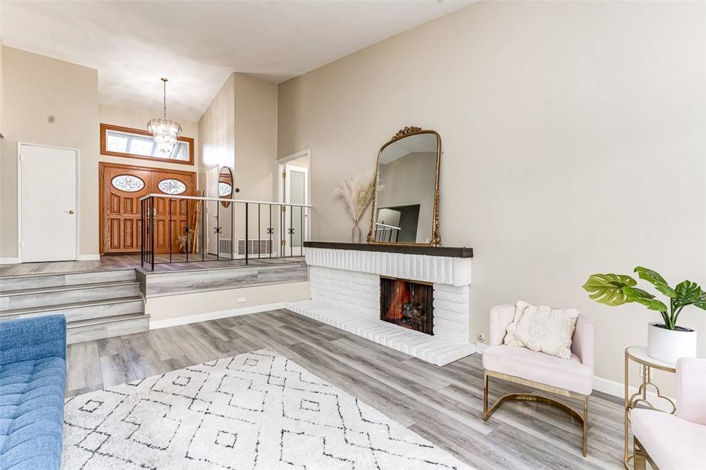 Fullerton, CA 92831,2212 Mountain Ridge DR