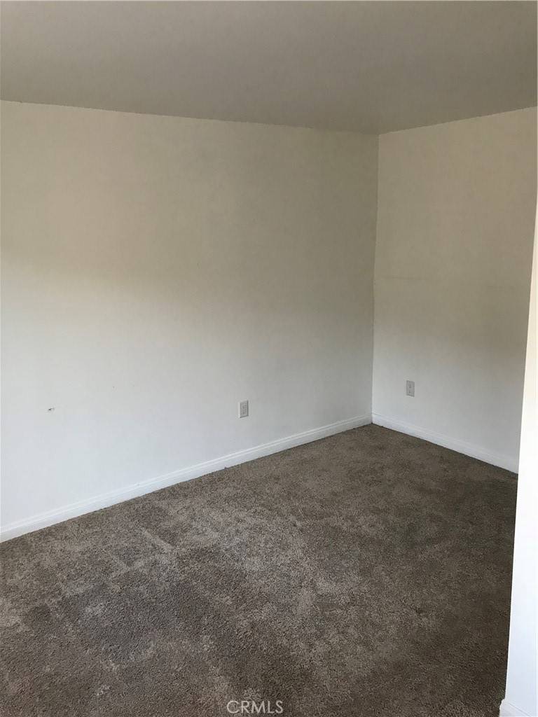 Long Beach, CA 90805,17 E Ellis ST #1-3