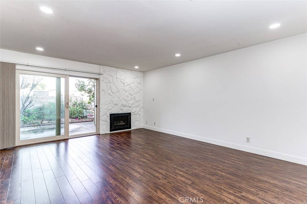 La Habra, CA 90631,1691 Pine DR