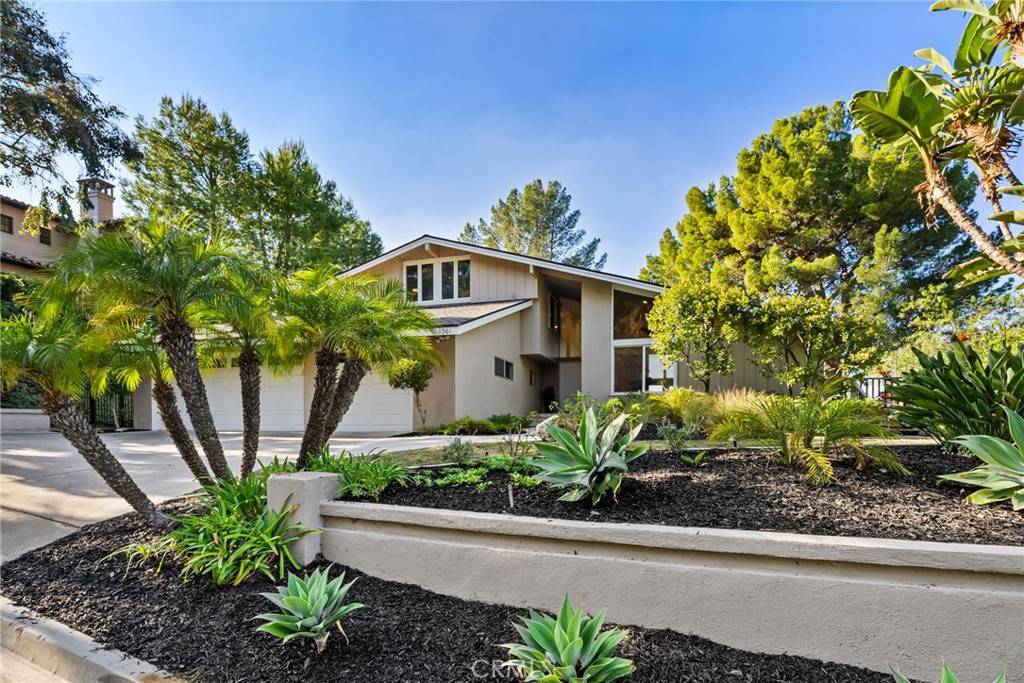 North Tustin, CA 92705,10961 Limetree DR