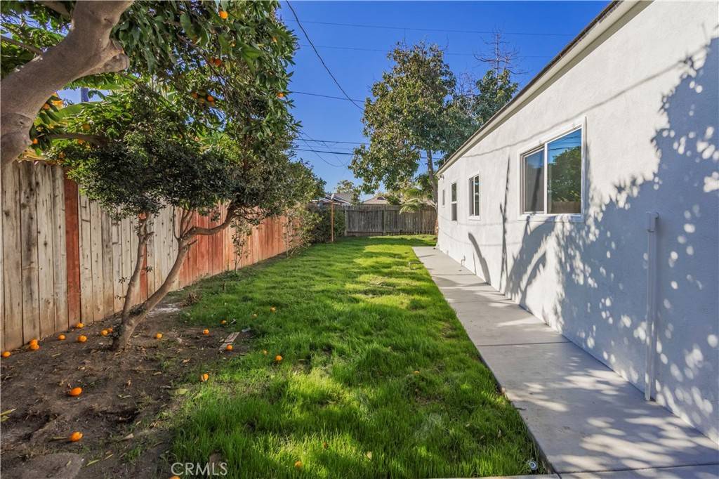 Santa Ana, CA 92707,2078 Evergreen ST