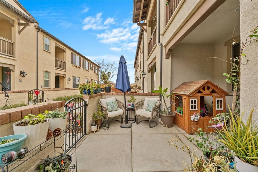 Ontario, CA 91761,2848 E Berry Loop Privado #52