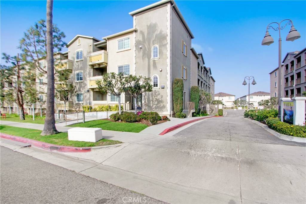 Harbor City, CA 90710,1437 Lomita BLVD #325