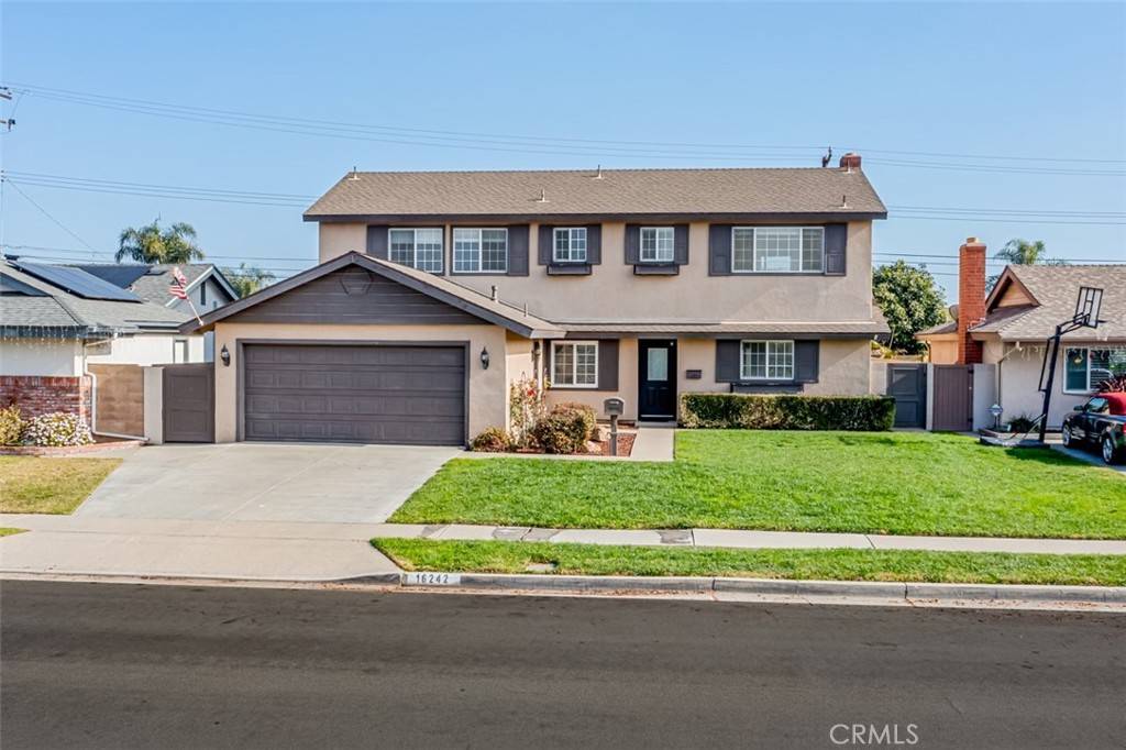 Huntington Beach, CA 92649,16242 Hawaii LN