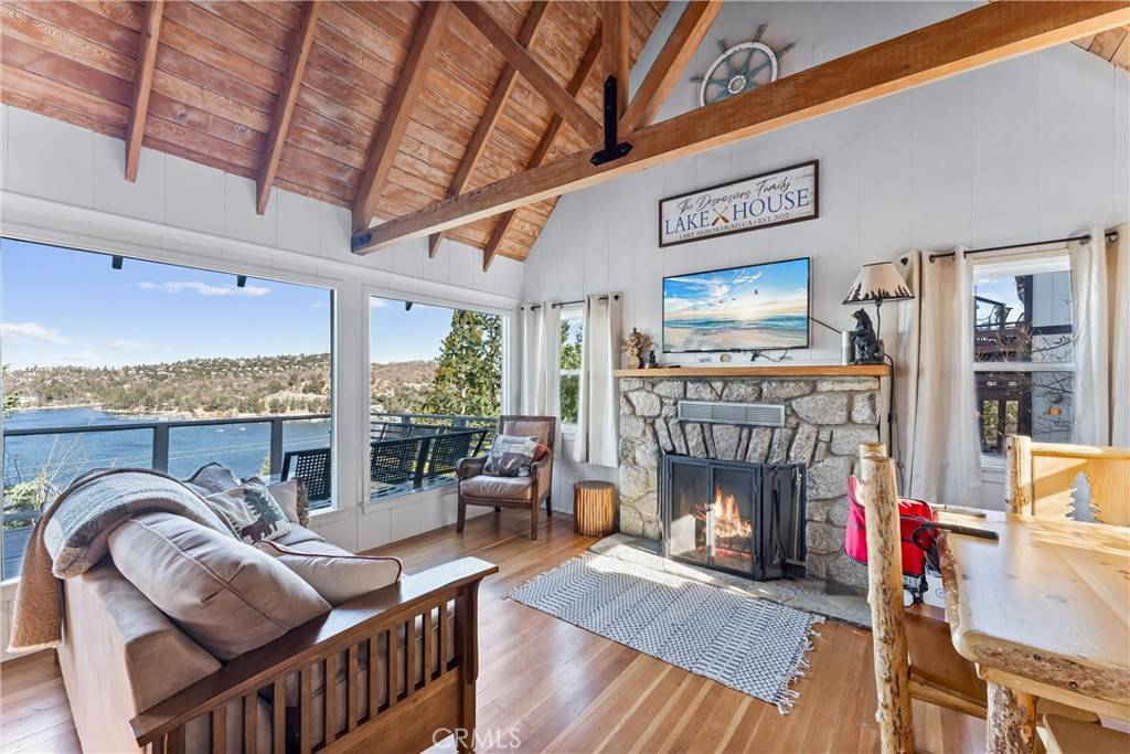 Lake Arrowhead, CA 92352,347 Emerald WAY