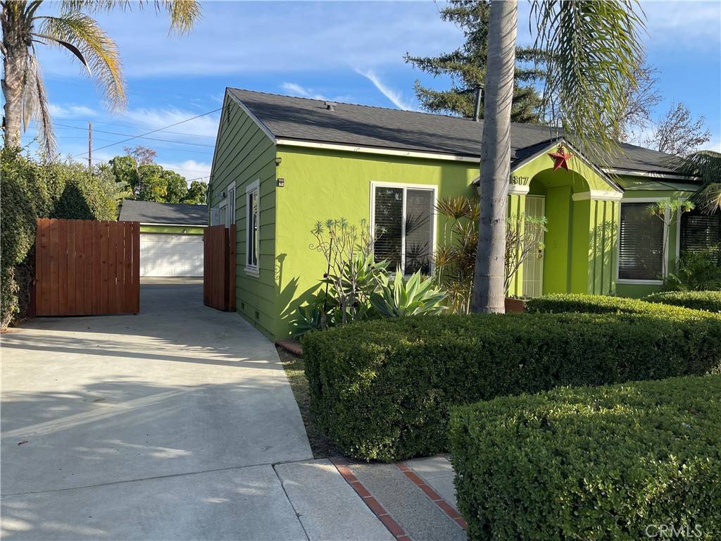 Santa Ana, CA 92706,1817 Poinsettia ST