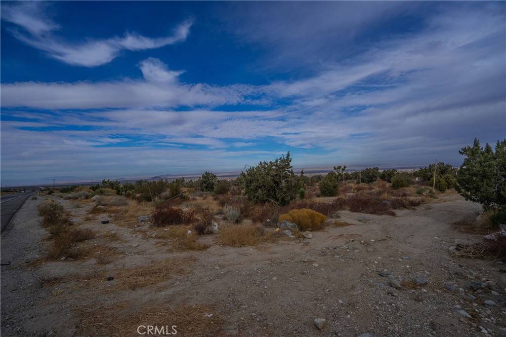 Pinon Hills, CA 92372,0 PINON HILLS