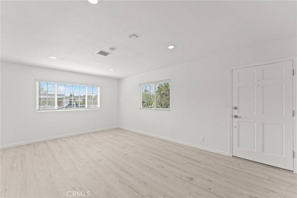 Costa Mesa, CA 92627,274 Camellia #1