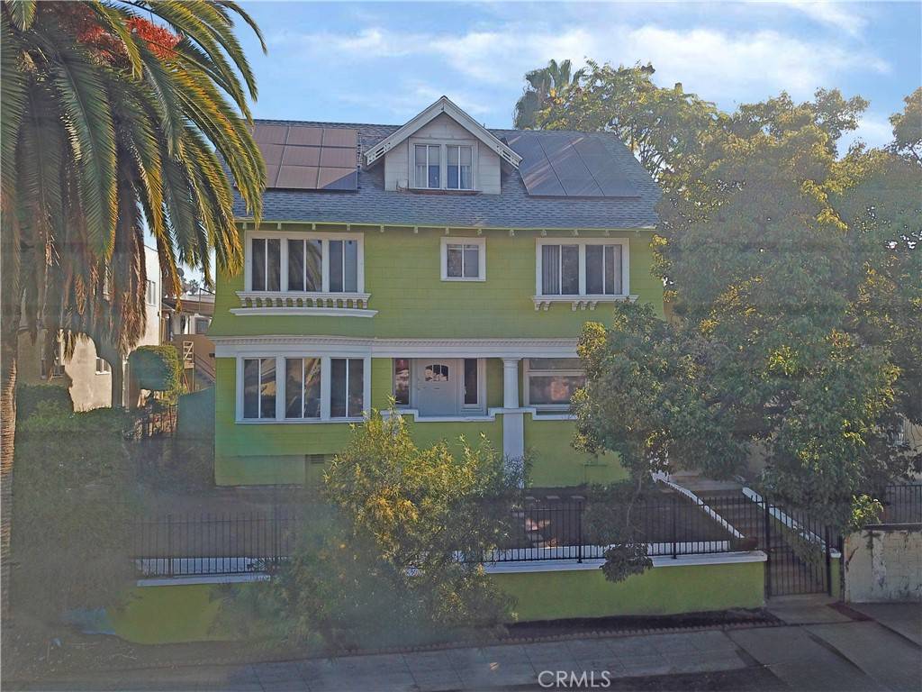 Los Angeles, CA 90057,216 S Lake ST