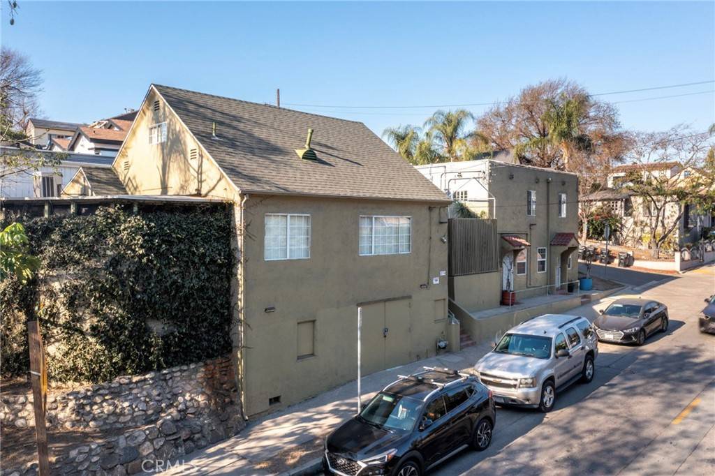 Los Angeles, CA 90042,5122 Longfellow ST