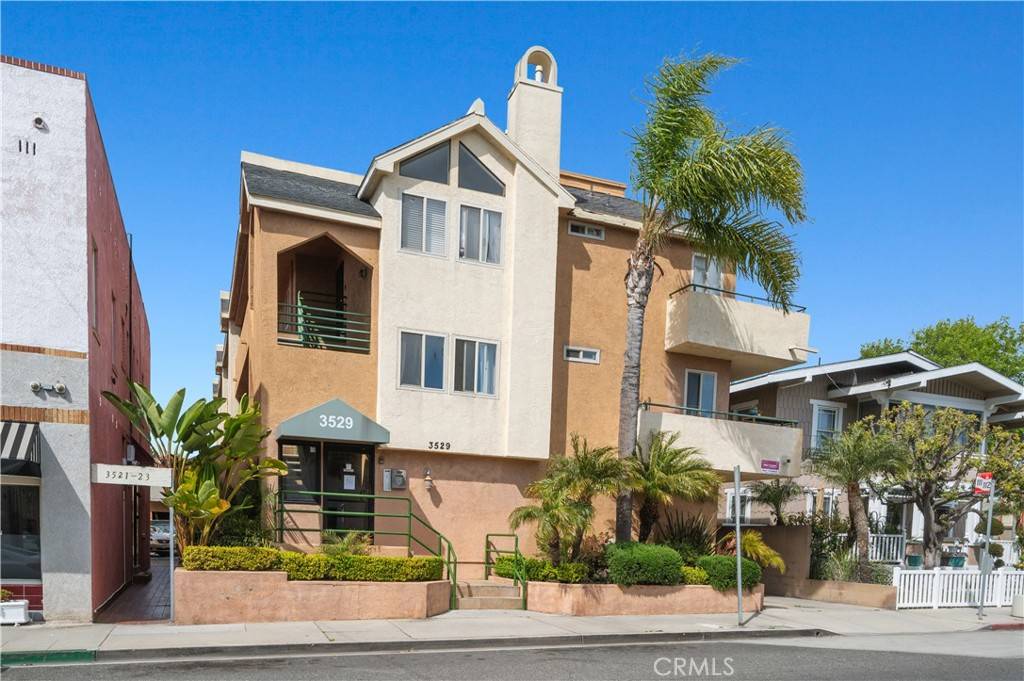 Long Beach, CA 90803,3529 E Broadway #2