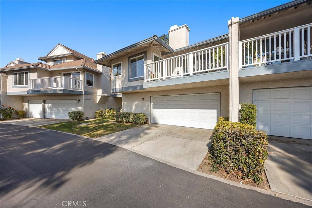 Brea, CA 92821,2393 Skyline DR