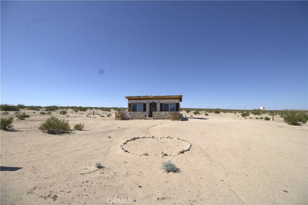 29 Palms, CA 92277,1855 Giant Rock RD