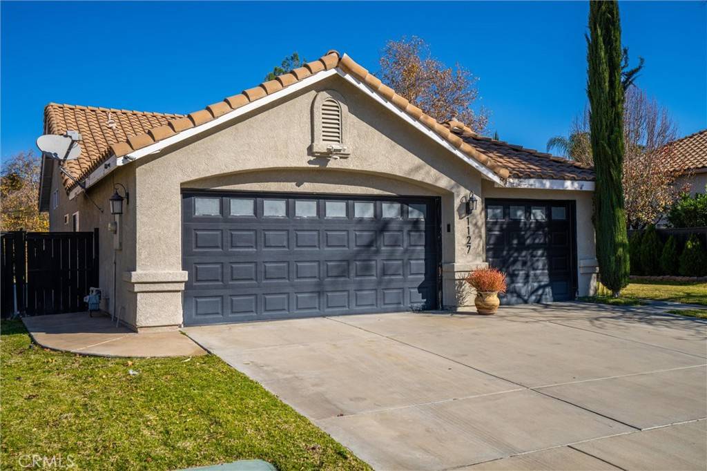 San Jacinto, CA 92583,1127 Avenida Roundelay