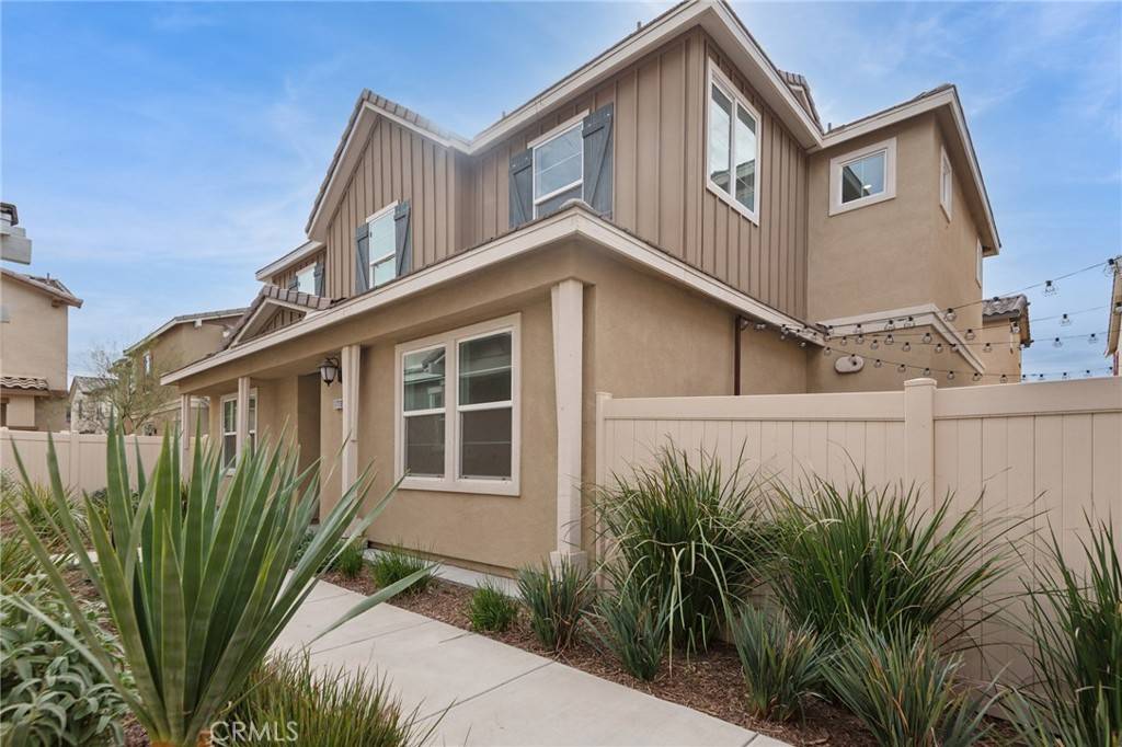 Canyon Country, CA 91387,17118 Zion DR