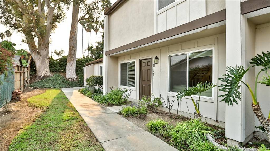 Rancho Palos Verdes, CA 90275,28742 Tollhouse CT