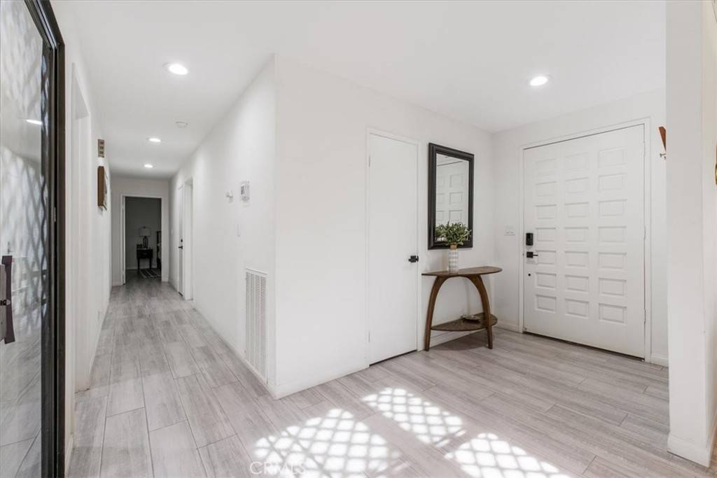 Palm Desert, CA 92260,332 Villena WAY