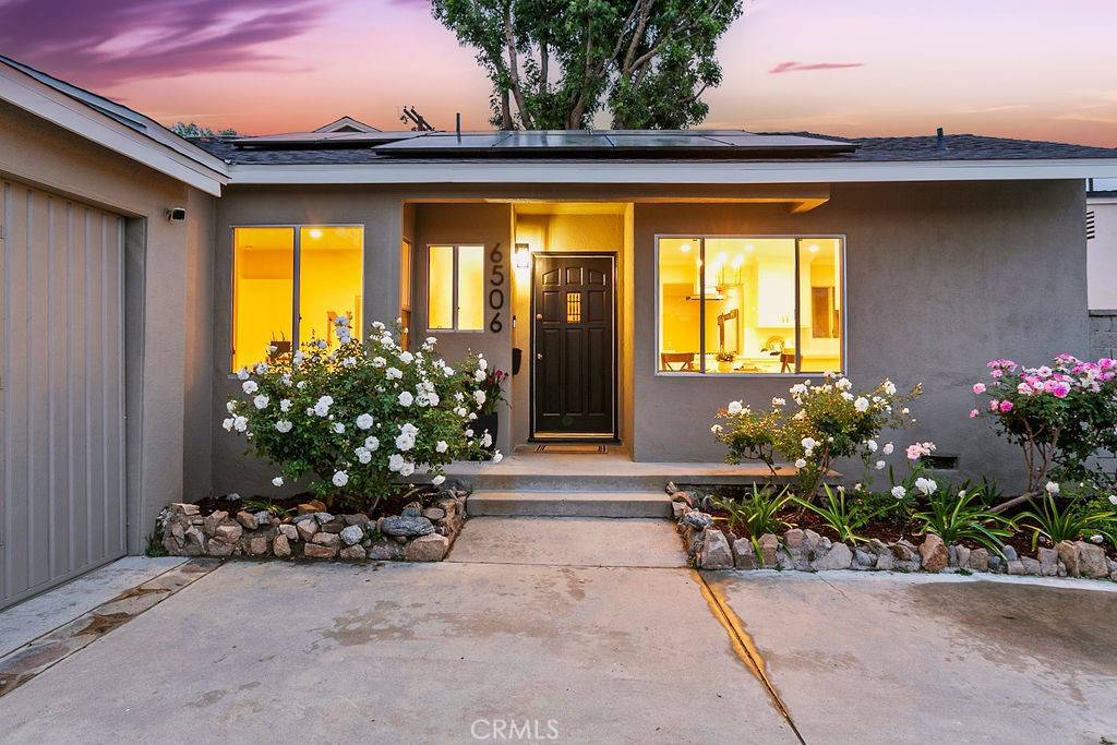 Lake Balboa, CA 91406,6506 McLennan Ave