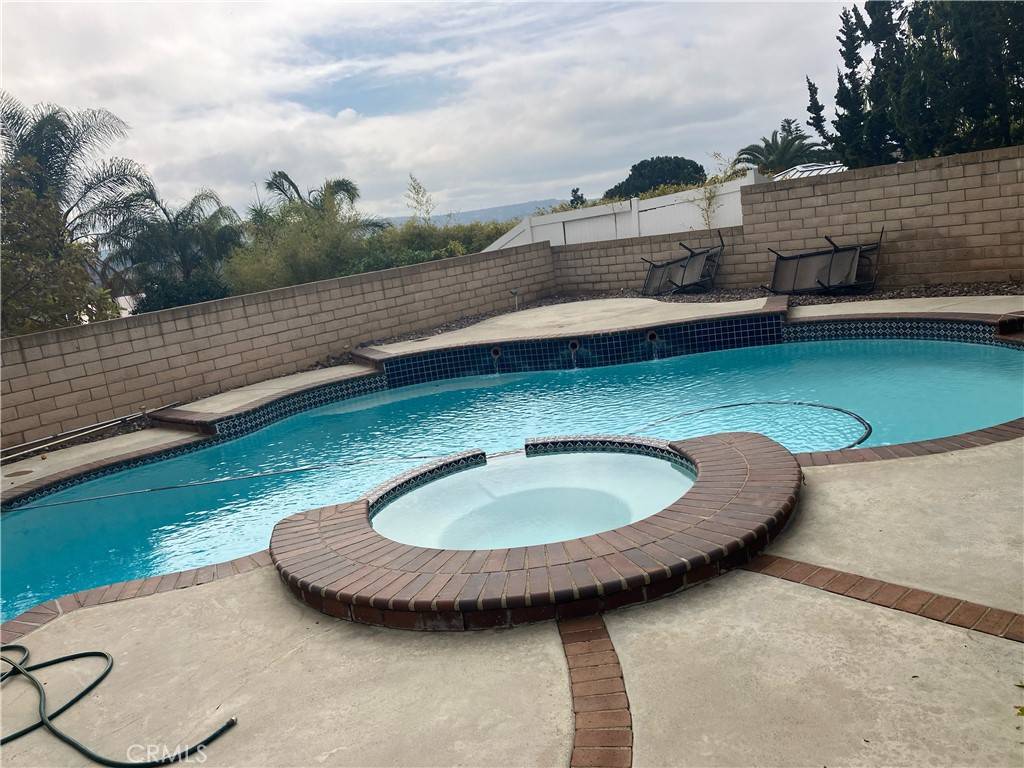 Yorba Linda, CA 92887,5571 Avenida Florencia