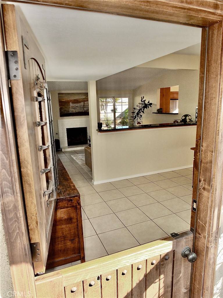 Costa Mesa, CA 92627,2128 Sterling AVE
