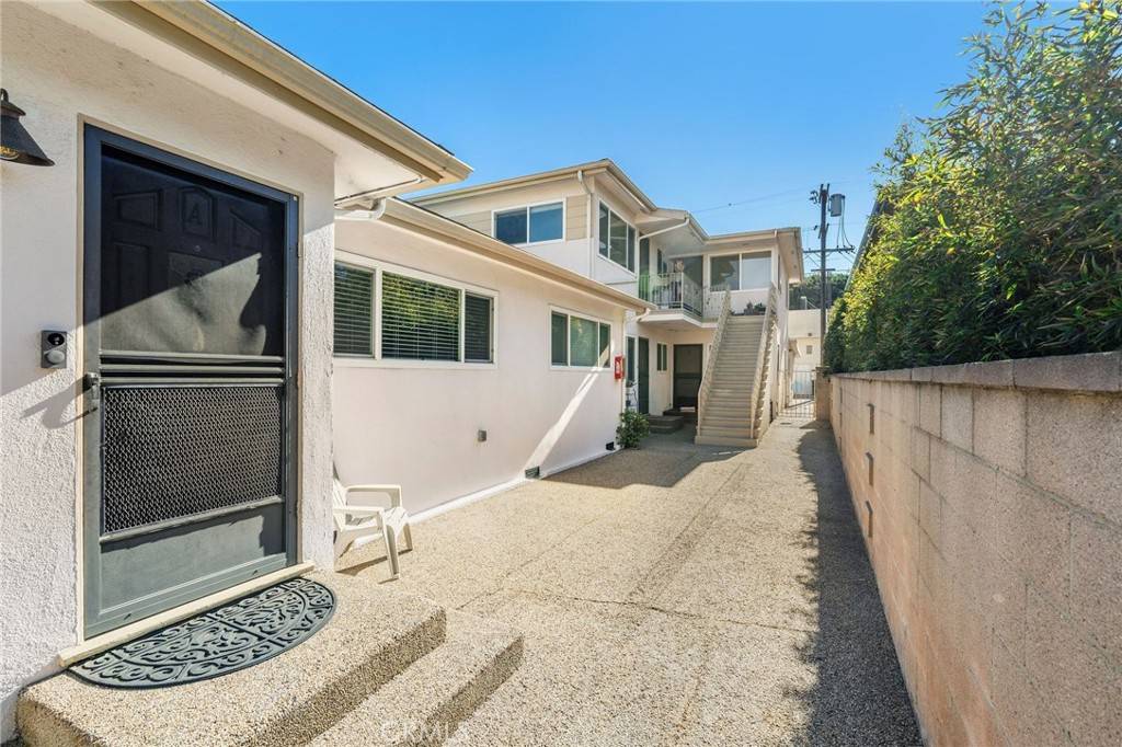 Playa Del Rey, CA 90293,8124 W 83rd ST