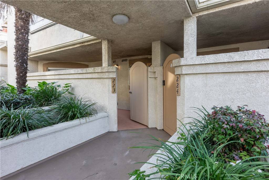 Long Beach, CA 90804,3605 E Anaheim ST #223