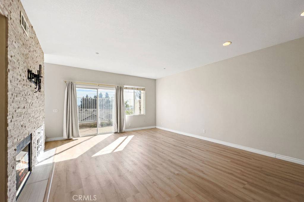 Aliso Viejo, CA 92656,68 Sobrante