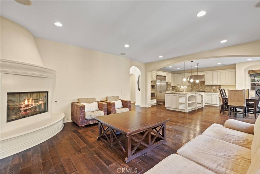 37 Triple Leaf Irvine, CA 92620