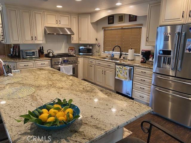 Brea, CA 92821,1352 Pleasant Lake PL #102