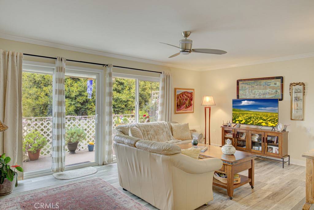 Laguna Woods, CA 92637,957 Calle Aragon #N