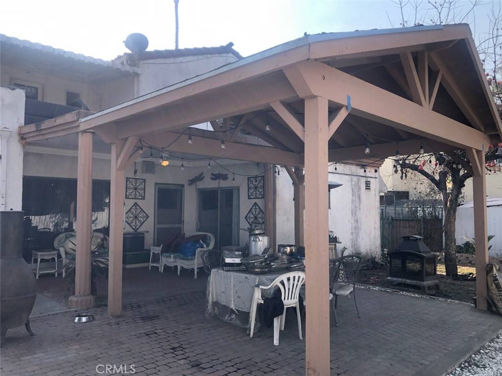 Bell Gardens, CA 90201,5815 Loveland ST