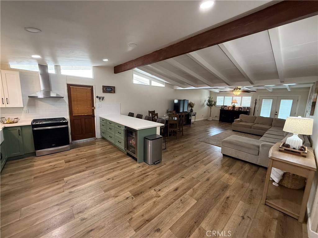 Whittier, CA 90606,11003 Abbotsford RD