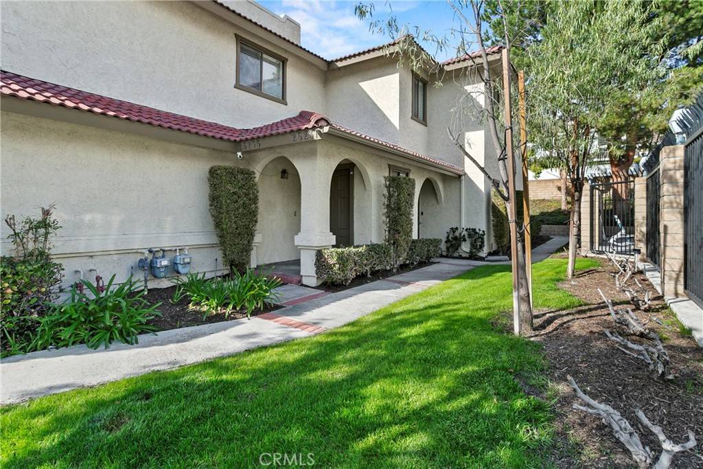 Lake Forest, CA 92630,25231 Tanoak LN