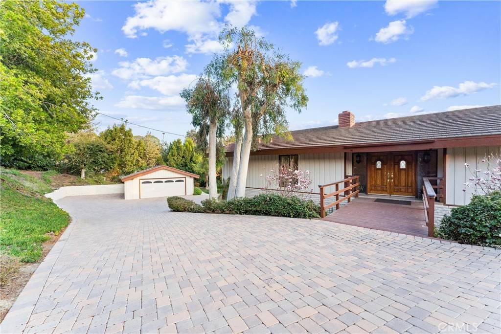 La Habra Heights, CA 90631,460 E Avocado Crest RD