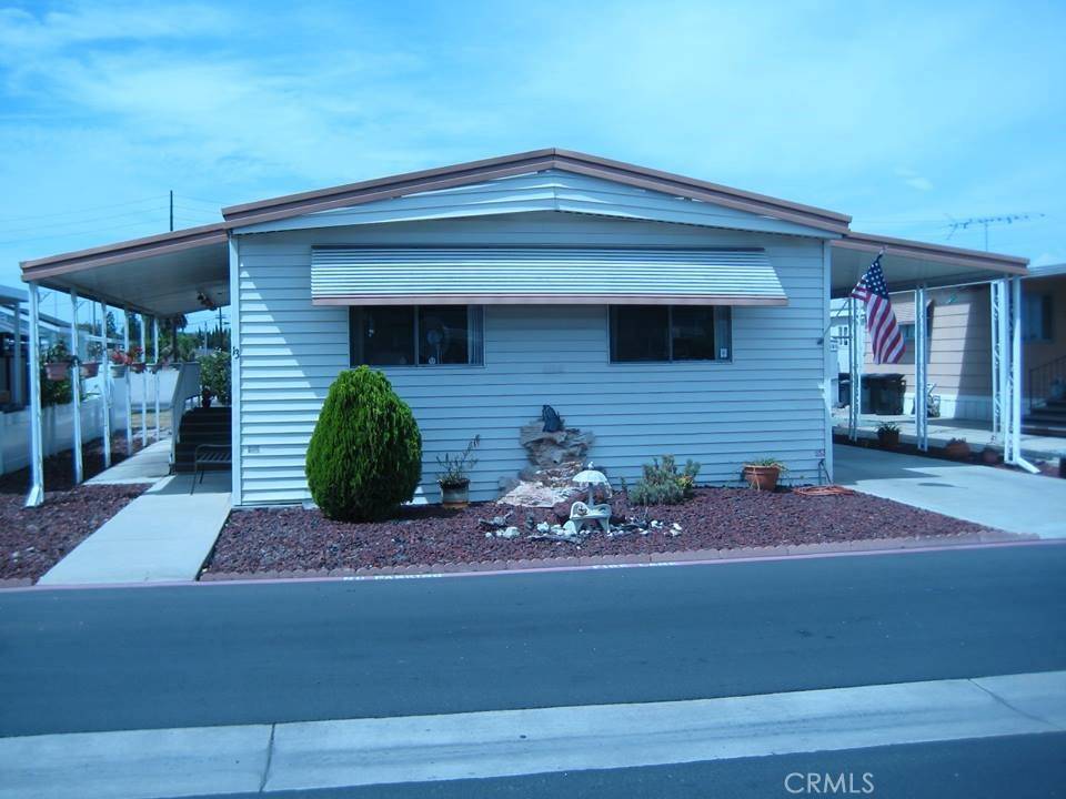Anaheim, CA 92801,13 PALM VIA
