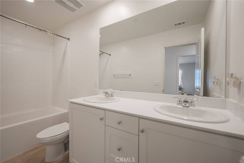 San Jacinto, CA 92583,740 Burt ST