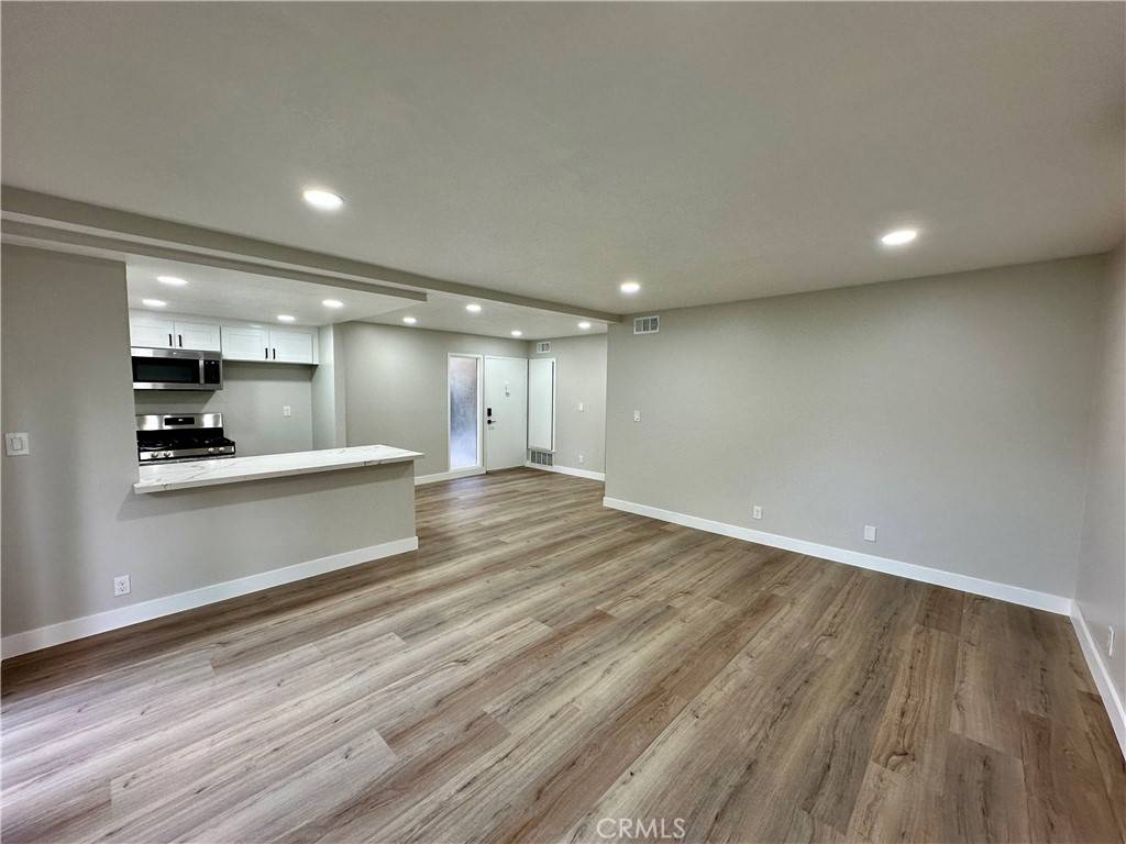 Santa Ana, CA 92704,3050 S Bristol ST #150