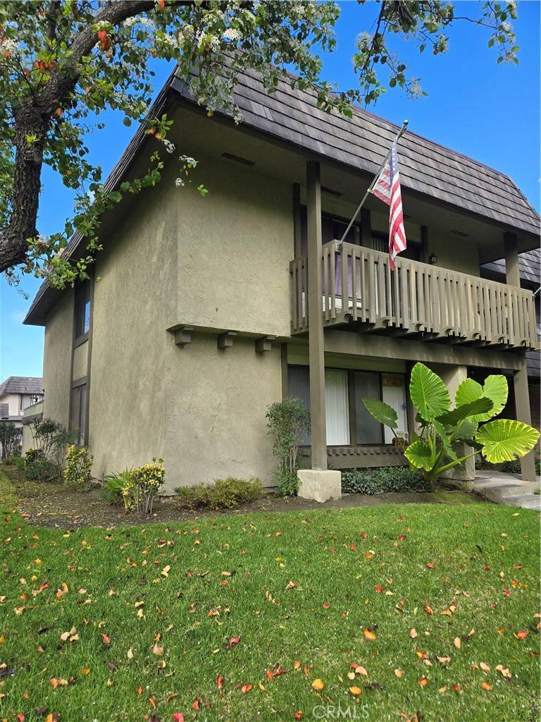 Cerritos, CA 90703,16042 Clearbrook LN