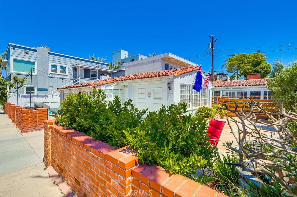 Long Beach, CA 90803,76 61st PL